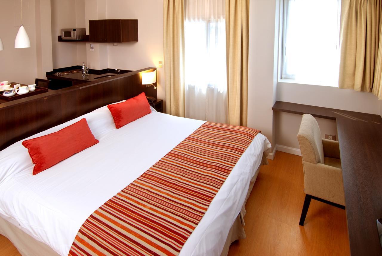 Plaza Suites Campana Exteriör bild